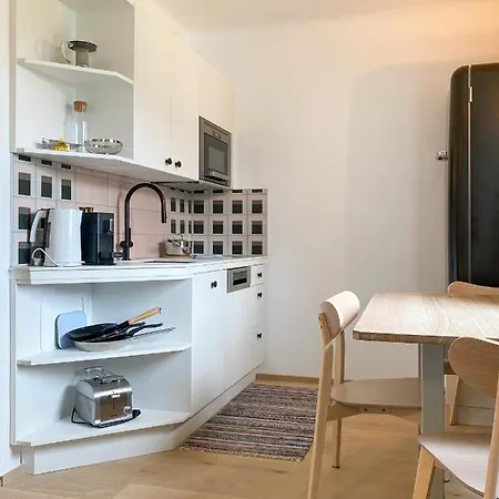 公寓 Steiner - In - Out