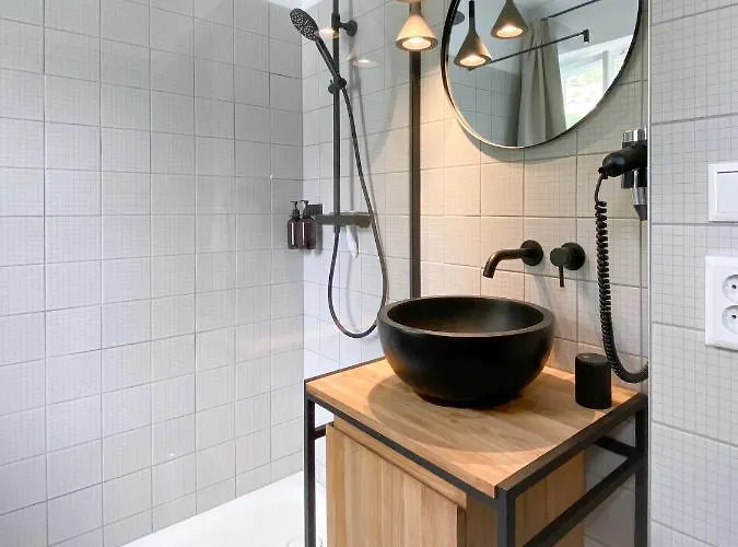 Steiner - In - Out 公寓 *