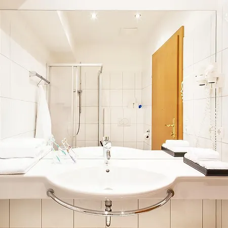 Апартаменты Steiner - In - Out *